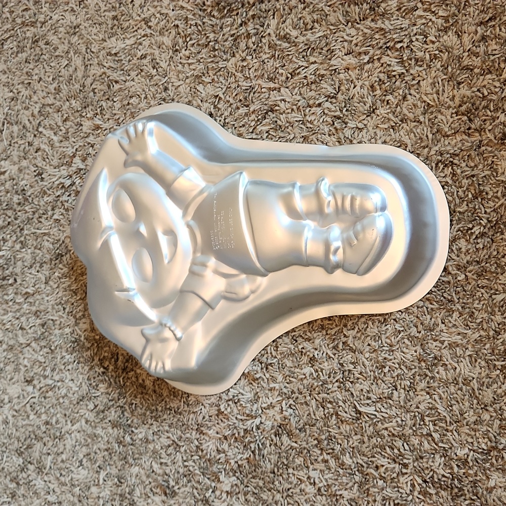 Wilton Dora 2003 Cake Pan